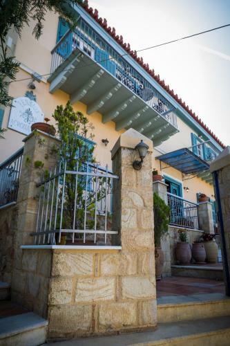 Hostal Acronafplia Pension A