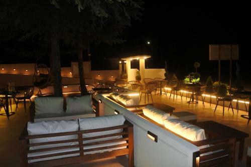 Hotel Konaki