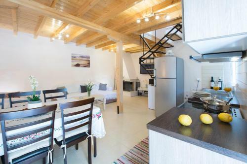 Lefkas Cottage House