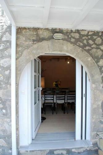 Lefkas Cottage House