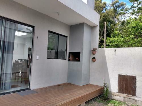 Flats Da Barrinha Da Ferrugem A 500mt Do Mar