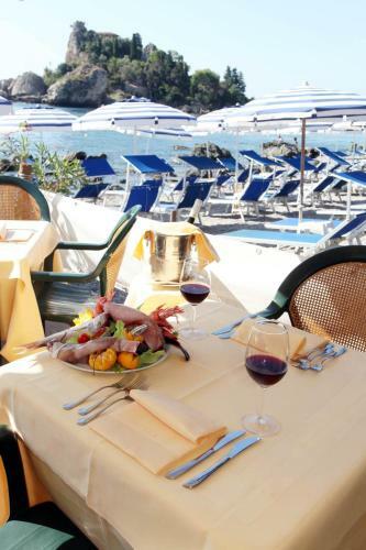 Mendolia Beach Hotel