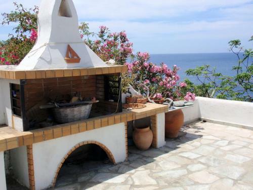 Kourtali Private Beach House