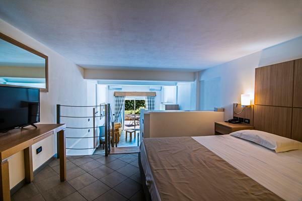 Hotel Aregai Marina
