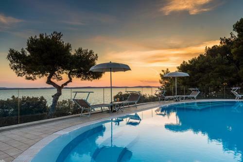 Hotel Pinija Petrecane