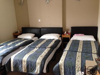 Hotel Holland Inn