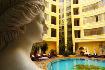 Hotel Four Seasons Place