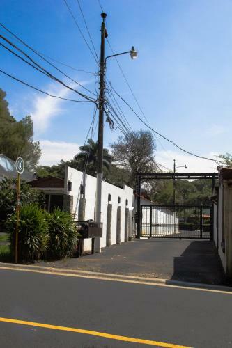 Terida Airport B&B