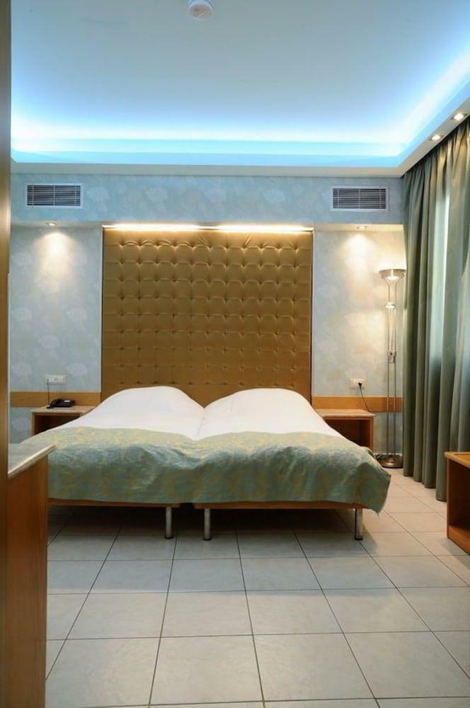 Hotel Kastro