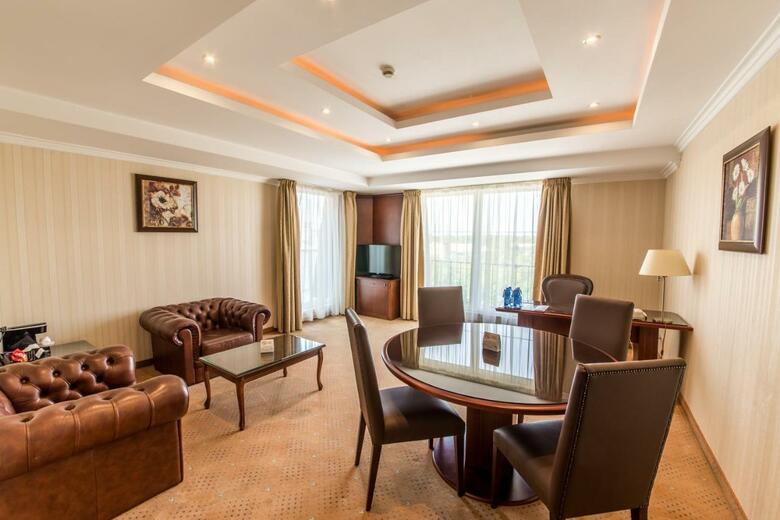 Ramada Hotel & Suites Bucharest North