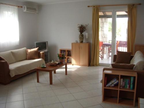 Kaminia Villas