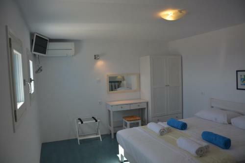White Blue Houses & Apartments Paros