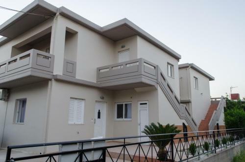 Iokasti Homes