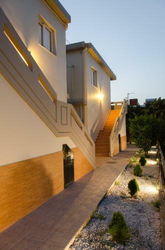 Iokasti Homes