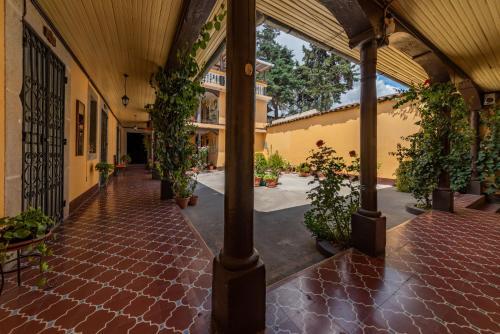 Hostal Lar Antiqua Hotel