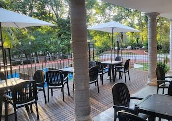 Hotel El Le�ador
