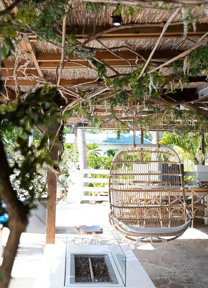 Hotel Villa Montana Beach Resort
