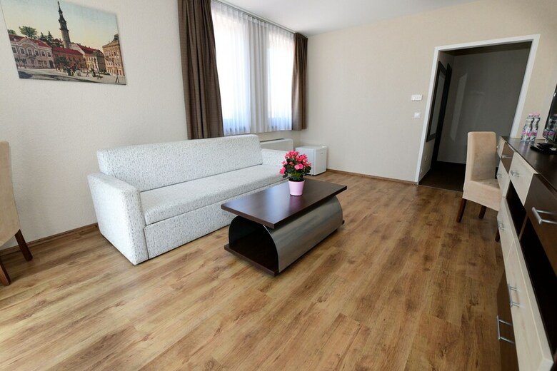 Ez�sthid Hotel
