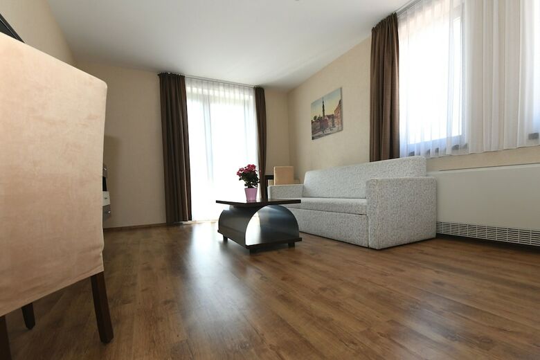 Ez�sthid Hotel
