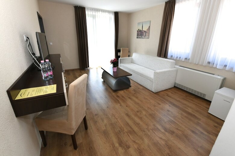 Ez�sthid Hotel