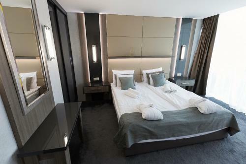 Hotel Zena Beauty & Shopping Center