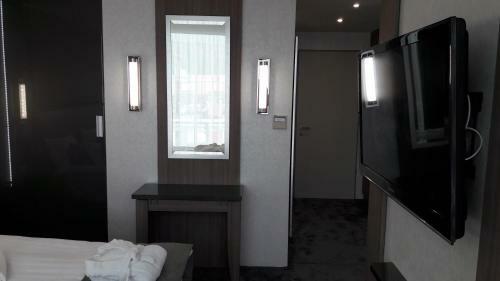 Hotel Zena Beauty & Shopping Center