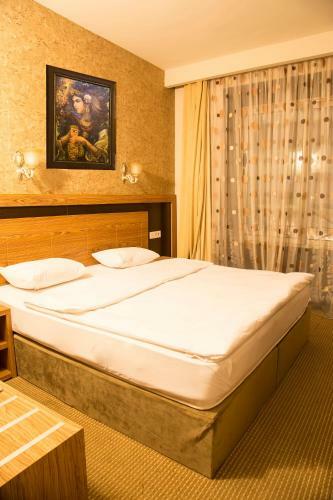 Asenappar Hotel