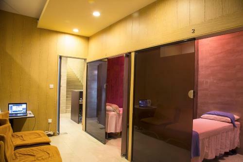 Asenappar Hotel