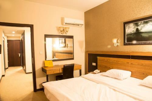 Asenappar Hotel
