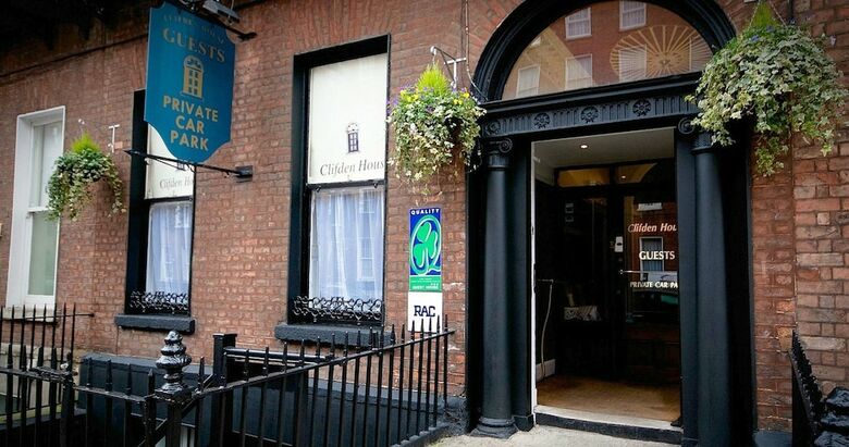 Hostal Clifden House