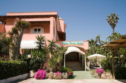 Eden Park Hotel