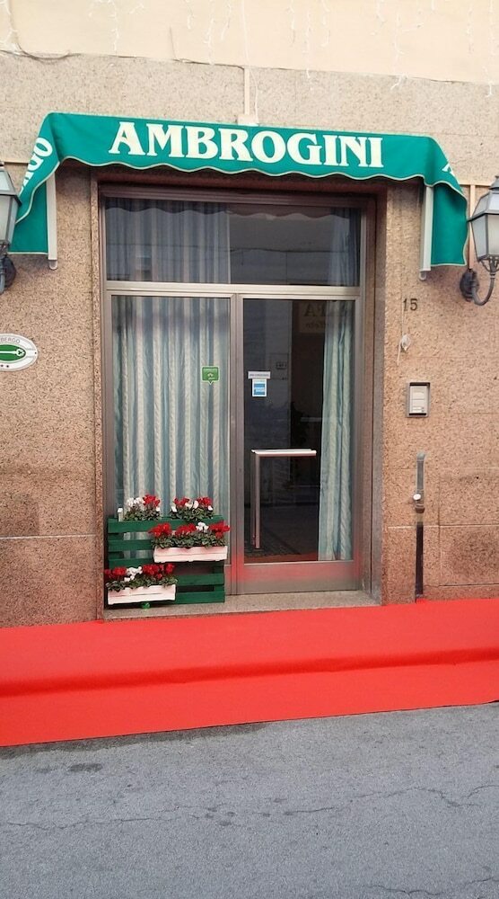 Hotel Ambrogini