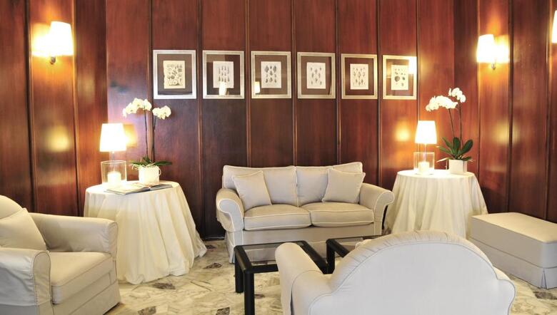 Hotel Plaza Esplanade