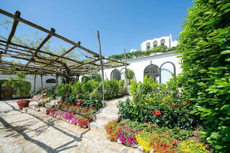 Hotel Villa Amore
