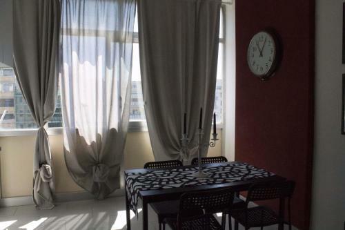 The Ugly View Apartment