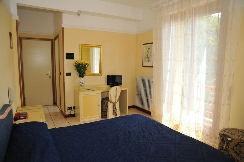 Hotel Salus