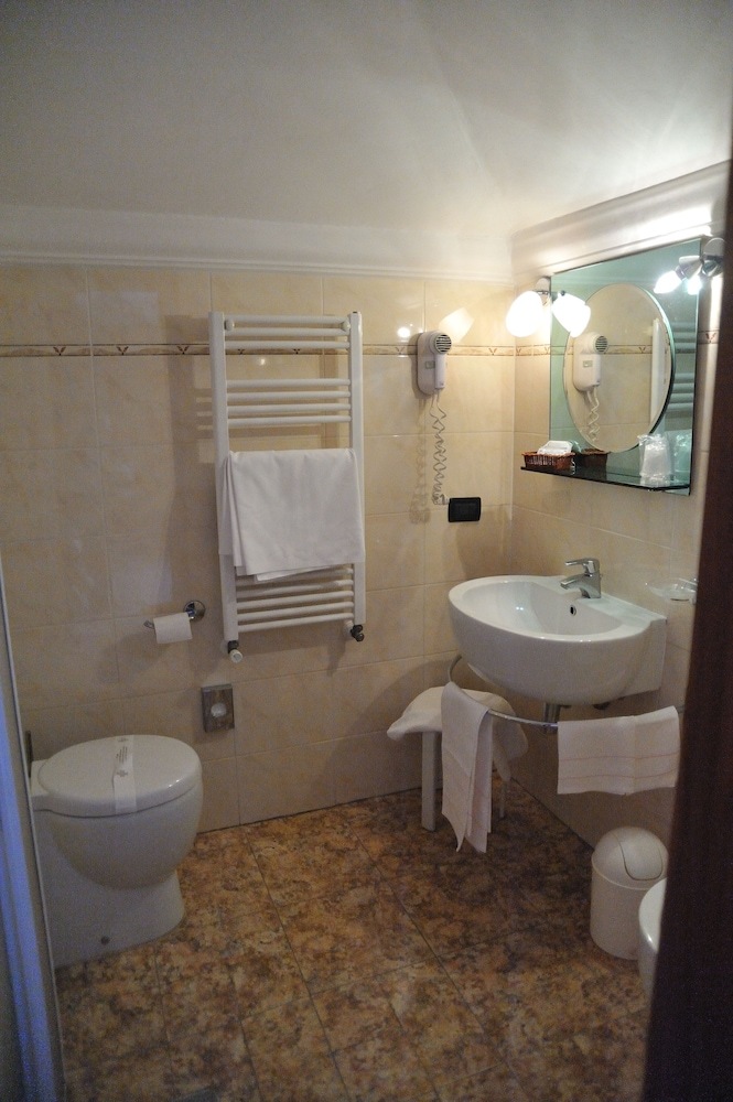 Hotel Salus