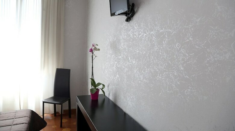 Hotel Roma Room