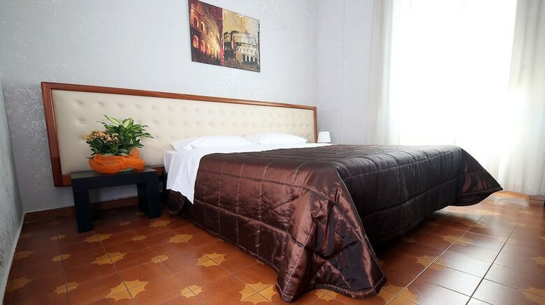 Hotel Roma Room