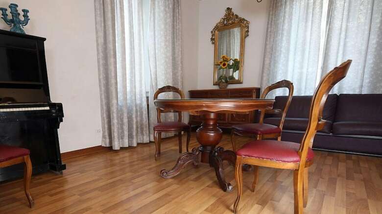 Hotel Roma Room