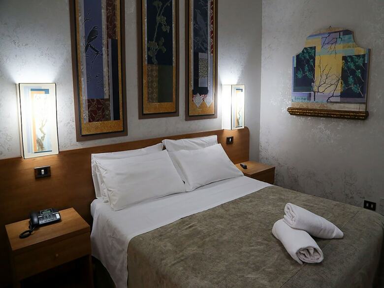 Hotel Roma Room