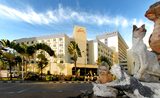 Hotel Holiday Inn