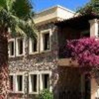 Zeytinada Hotel