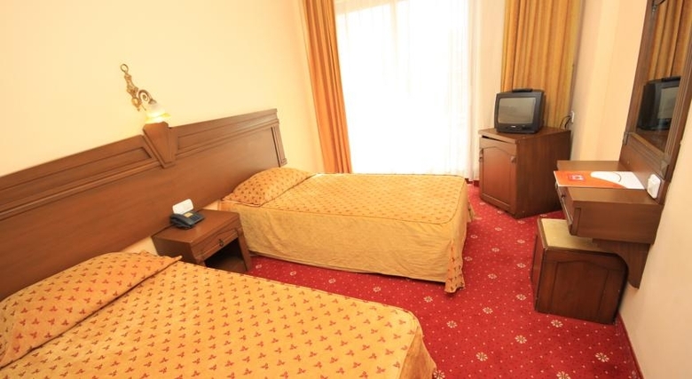 Hera Beach Hotel
