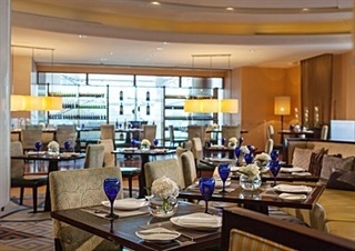 Hotel Renaissance Wuhan