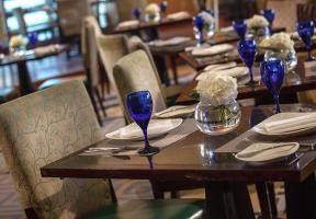 Hotel Renaissance Wuhan