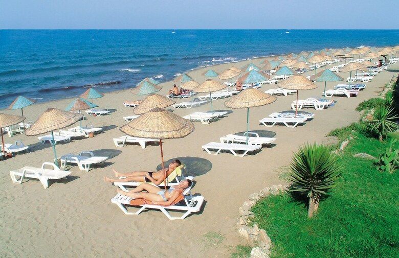 Mc Mahberi Beach Hotel