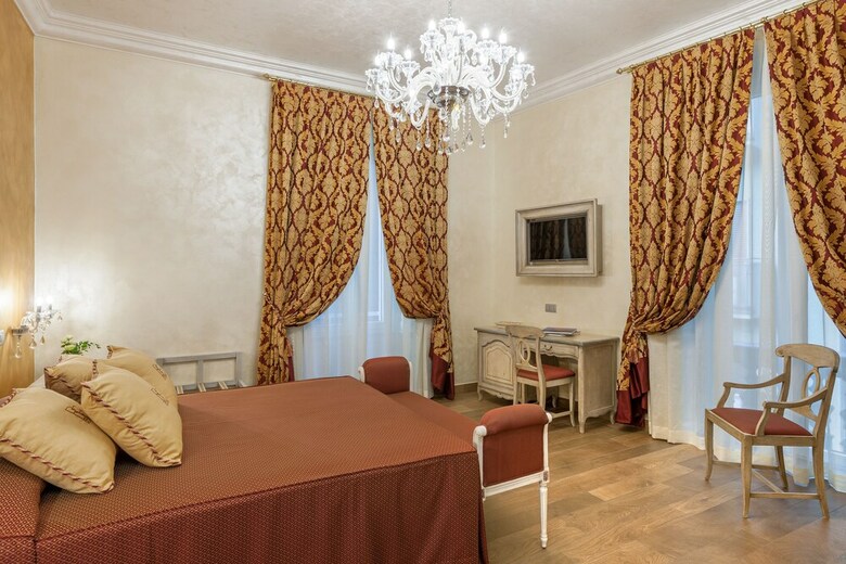 Hostal Relais Empire