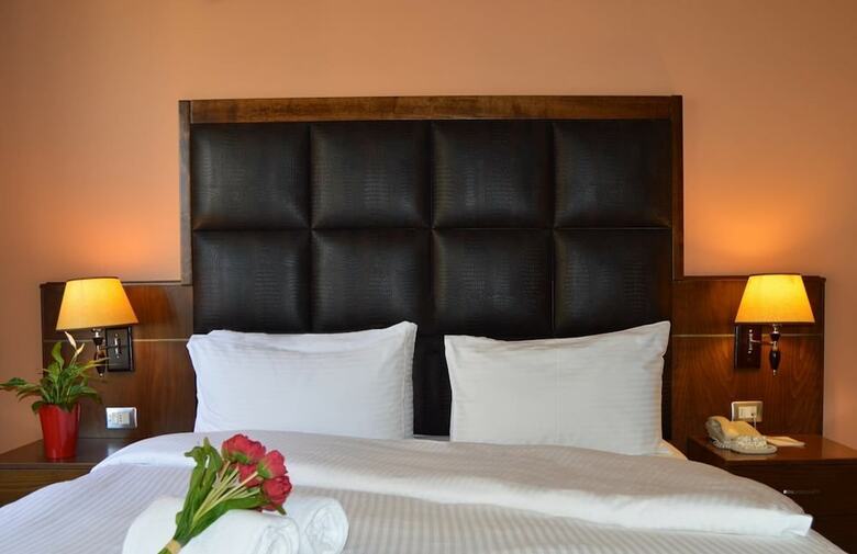Hotel Markazia Monroe Suites