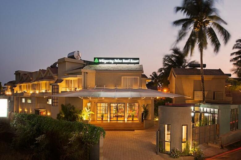 Hotel Whispering Palms Beach Resort